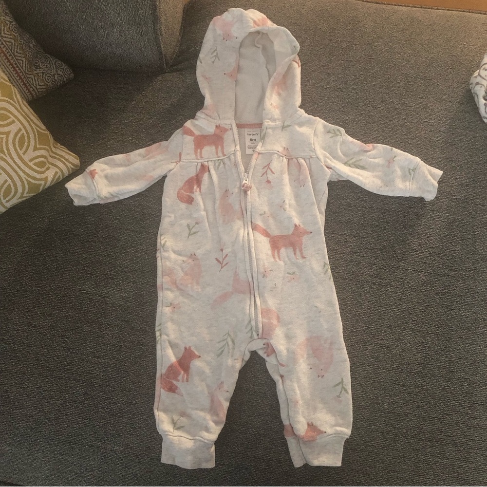 Carter’s Hooded Onesie Zipup
